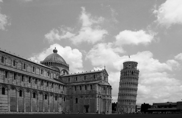 比萨斜塔图片下载