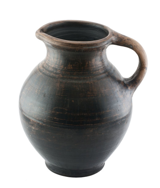 白色背景的旧陶罐图片下载