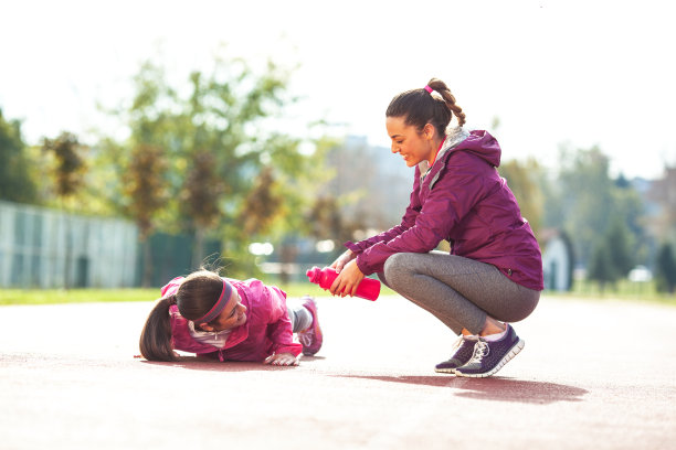 俯卧撑图片下载