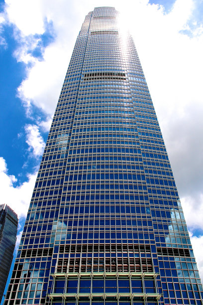 镜像天空-国际金融中心，香港。图片下载