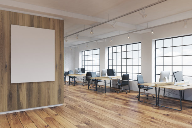 办公室角落贴着海报，木头的图片下载