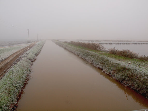 意大利的乡村和寒冷图片下载
