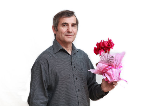 一个拿着花盆的男人图片下载