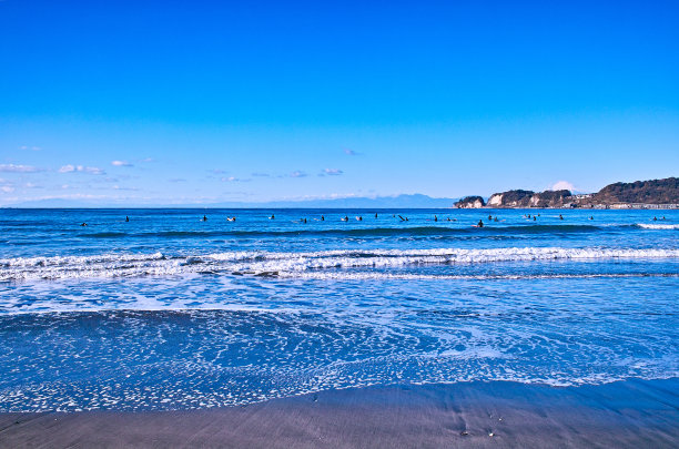 海岸与富士山图片下载