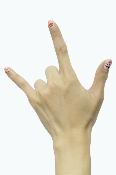 情人节的爱的手势和美甲图片下载