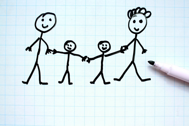 孩子用黑色软尖笔画图片下载