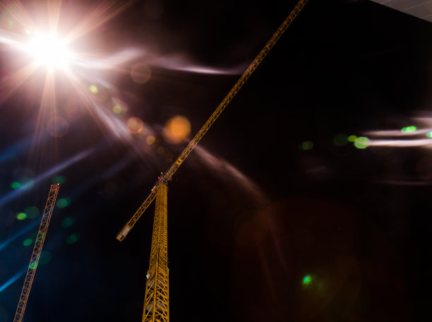 维也纳火车站建筑工地上的起重机图片下载