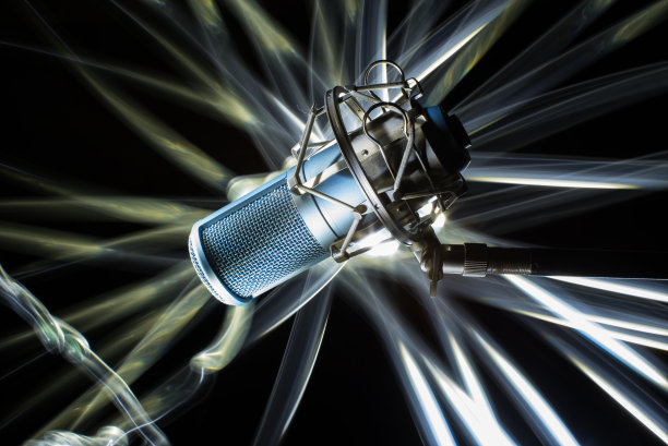 专业工作室麦克风。图片下载