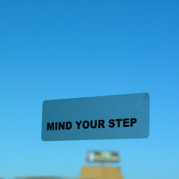 介意你一步图片下载