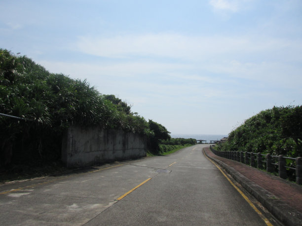 阳光明媚的沙滩图片下载