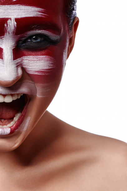 尖叫愤怒的化妆女人素材图片