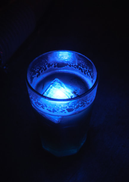 一杯啤酒图片下载