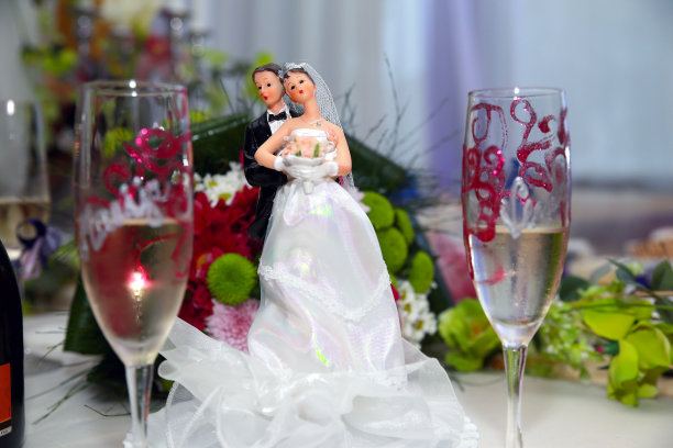 婚礼蛋糕装饰图片下载