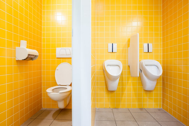 小便池和厕所图片下载