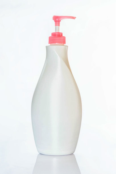 回收利用以拯救地球。图片下载