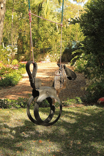 摇摆不定的图片下载