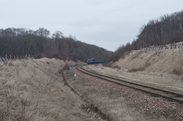 冬季货运列车图片下载