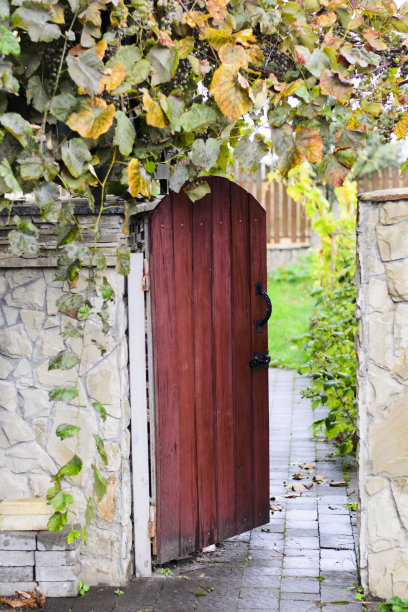 开着的门图片下载