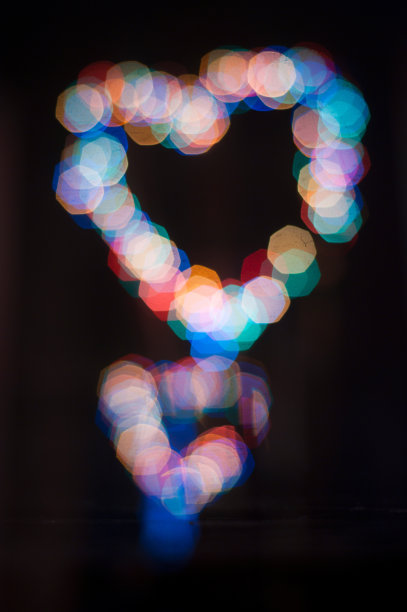 抽象心散景彩色背景图片下载