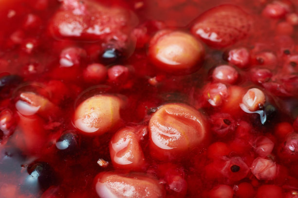 在煮沸过程中多水果结块。水果的背景图片下载