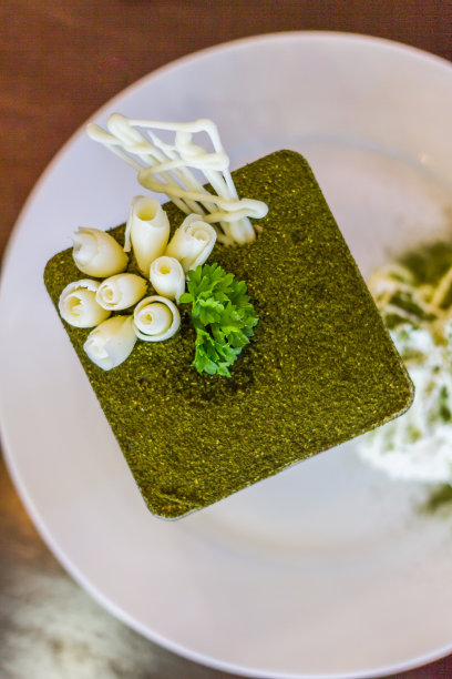 绿茶提拉米苏与绿茶粉图片下载