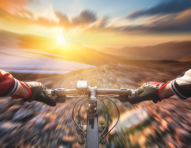 快速骑自行车图片下载