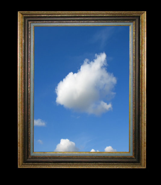 古老的木制框架，里面有蓝天图片下载