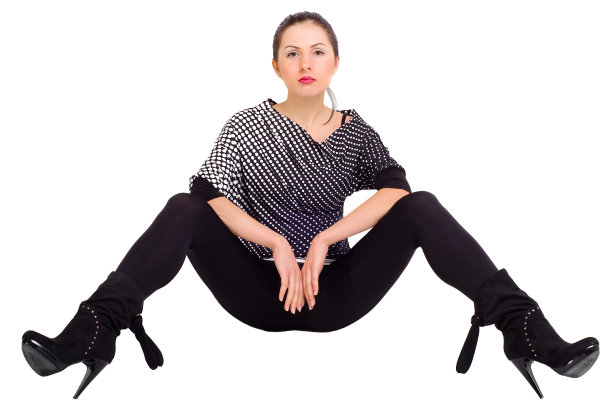 性感女孩摆着他双腿分开的姿势图片下载