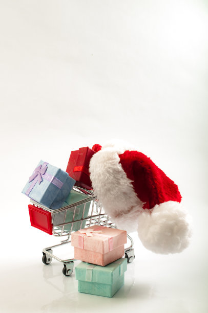 假日购物和圣诞礼物交换的概念图片下载