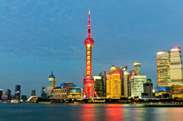 上海市中心夜景优美图片下载
