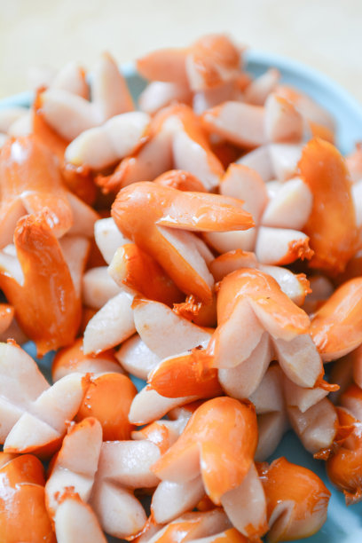 一种油炸猪肉香肠配菜图片下载