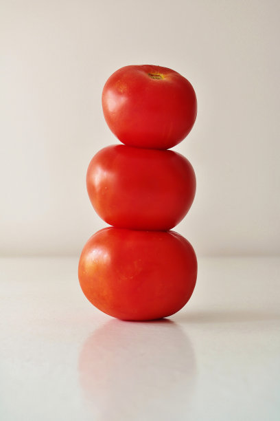 新鲜的西红柿图片下载