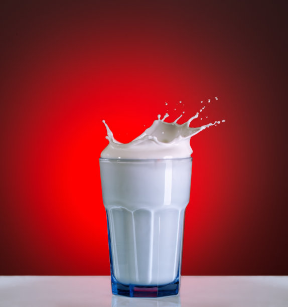 牛奶溅图片下载