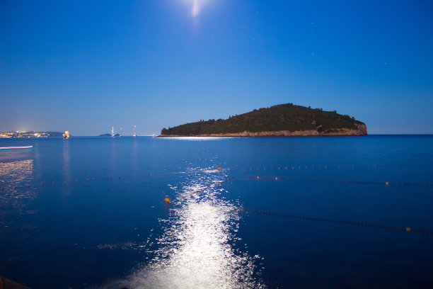 Lokrum晚上图片下载