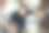 年轻英俊严肃的户外男子肖像。图片下载
