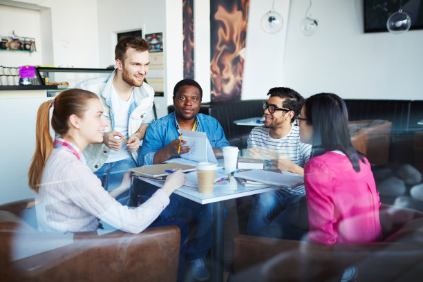在大学毕业后图片下载