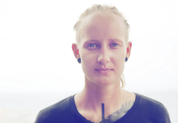 另类风格与人文美。图片下载