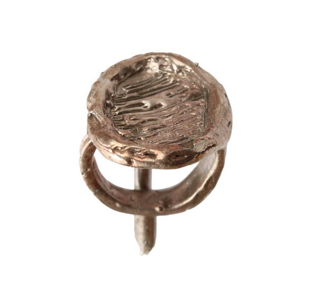 铸造戒指首饰件刚出模具图片下载