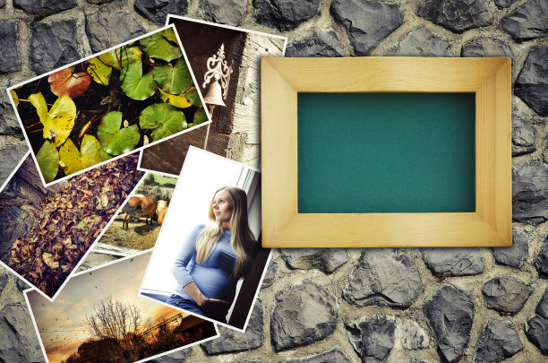 空的相框和一堆照片图片下载
