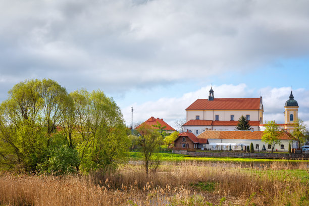 古老的天主教教堂图片下载