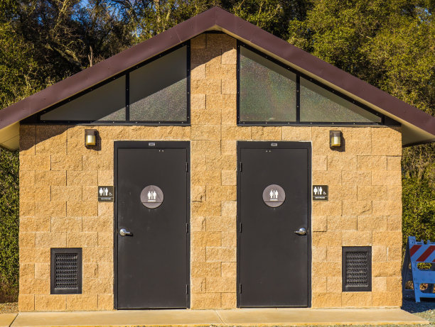 洛克公园的男女厕所图片下载