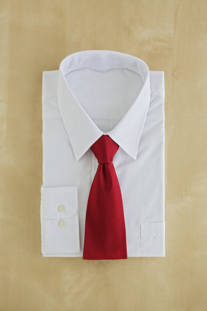 白领衬衫，红领带图片下载