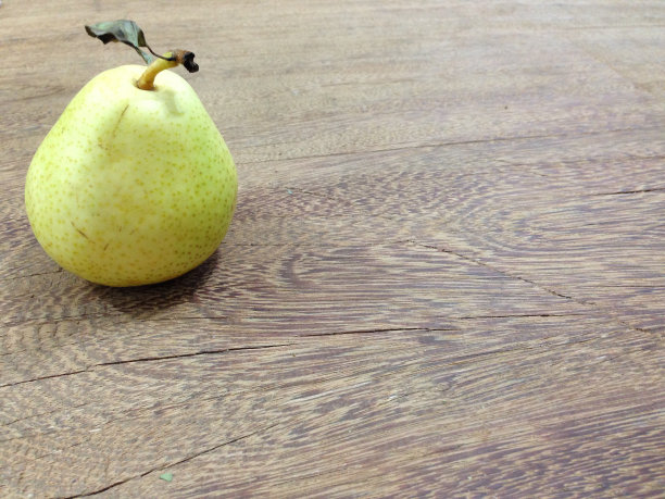 梨花和乡村的背景图片下载