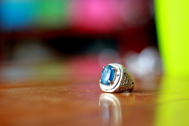 受欢迎的亚洲宝石从印度尼西亚天然木材图片下载