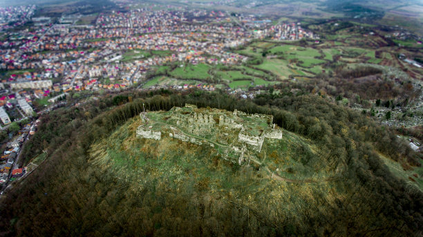 乌斯特城堡空中图片下载