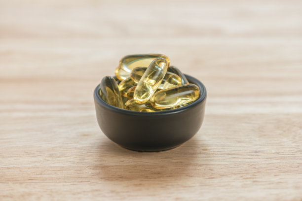 鱼肝油图片下载