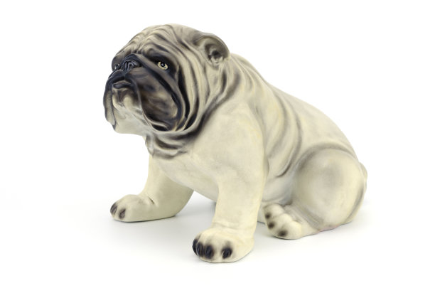 狗的雕像孤立在白色背景与裁剪路径图片下载