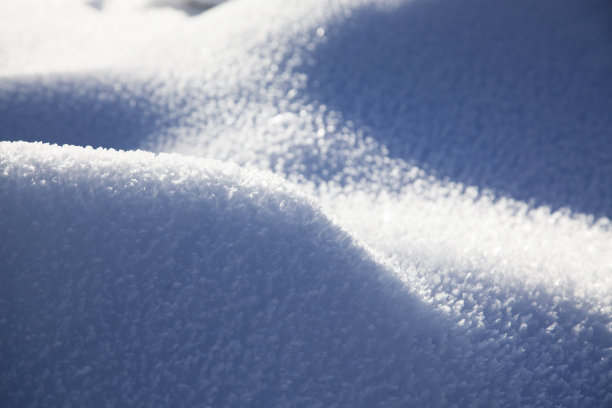 新雪的背景图片下载