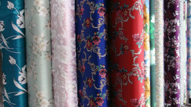 中国丝绸多色卷景在中国图片下载