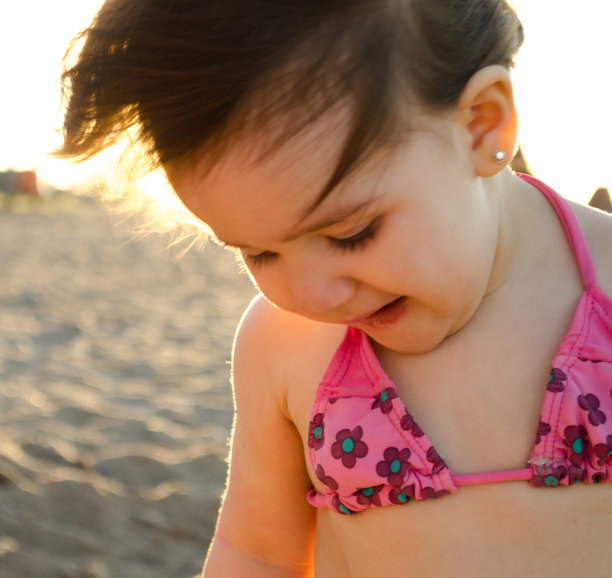 夏天的女孩图片下载